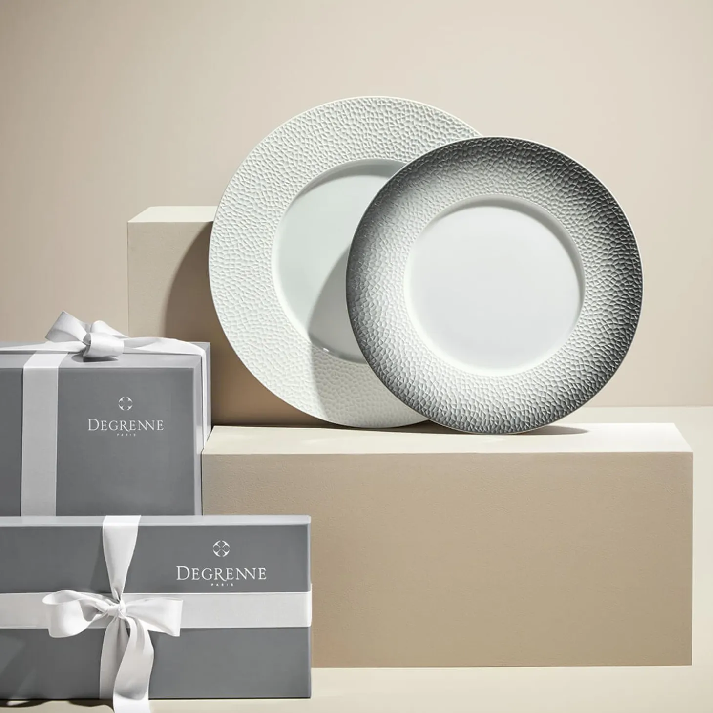 Collection L Fragments White